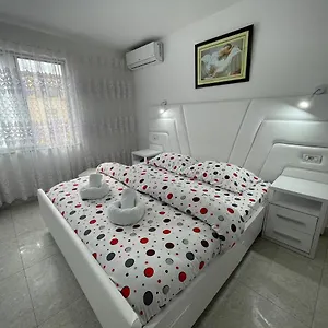 Romance Appartamento Tirana